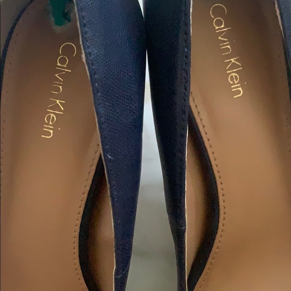 Calvin klein heels - Picture 2 of 6